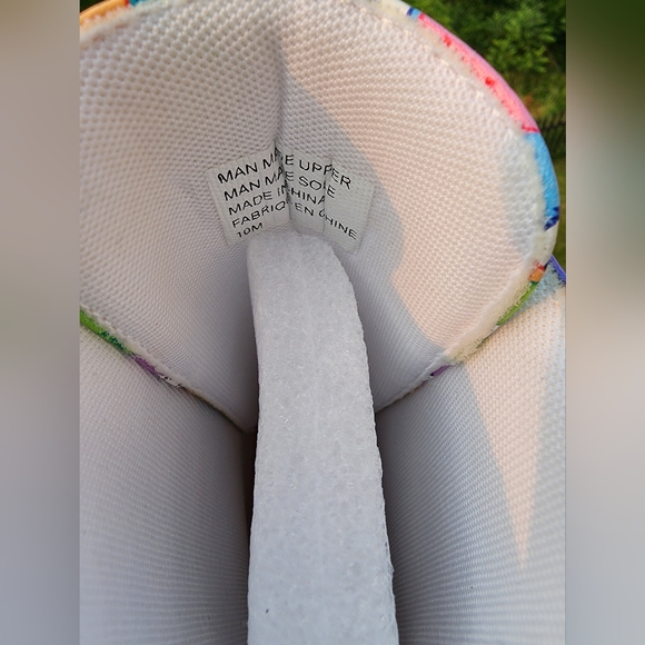 YRU 🧸 CARE BEARS Vegan Leather Sneakers - Picture 10 of 12